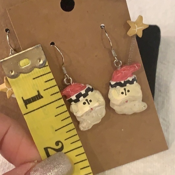 💐5/25 2 pair Christmas earrings Santa clause stars white trees dangle earrings - Picture 4 of 6